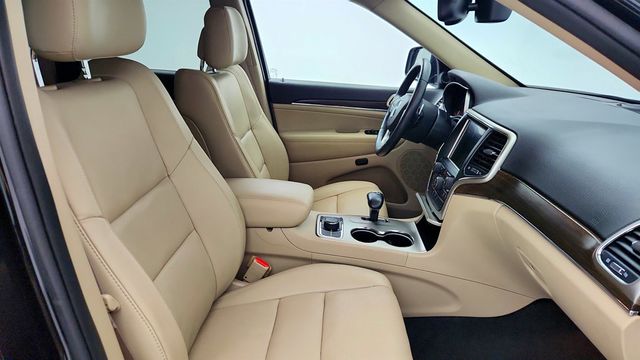 2015 Jeep Grand Cherokee 4WD 4dr Limited w/ Panoramic Sunroof, Leather & 8.4'' Touch Nav - 22998224 - 25