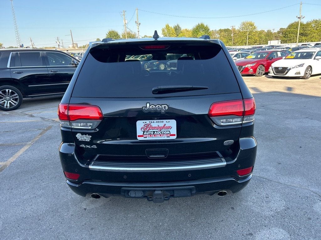2015 Jeep Grand Cherokee Overland photo 2