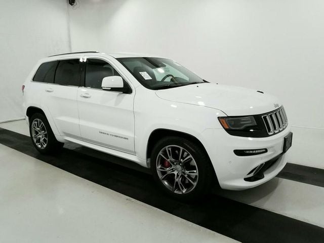 2015 Jeep Grand Cherokee 4WD 4dr SRT - 15400114 - 1