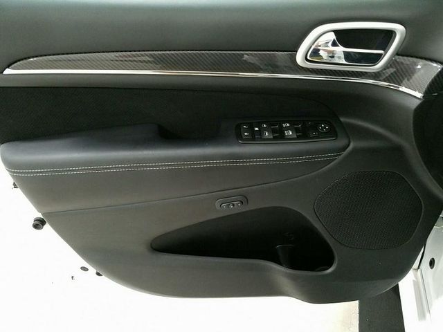 2015 Jeep Grand Cherokee 4WD 4dr SRT - 15400114 - 6