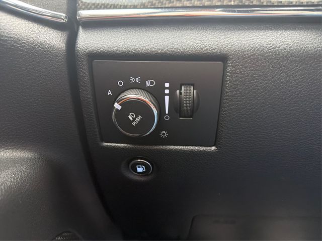 2015 Jeep Grand Cherokee 4WD 4dr SRT - 22980610 - 15