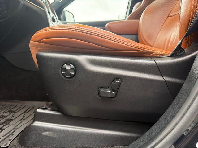 2015 Jeep Grand Cherokee 4WD 4dr SRT - 22980610 - 16