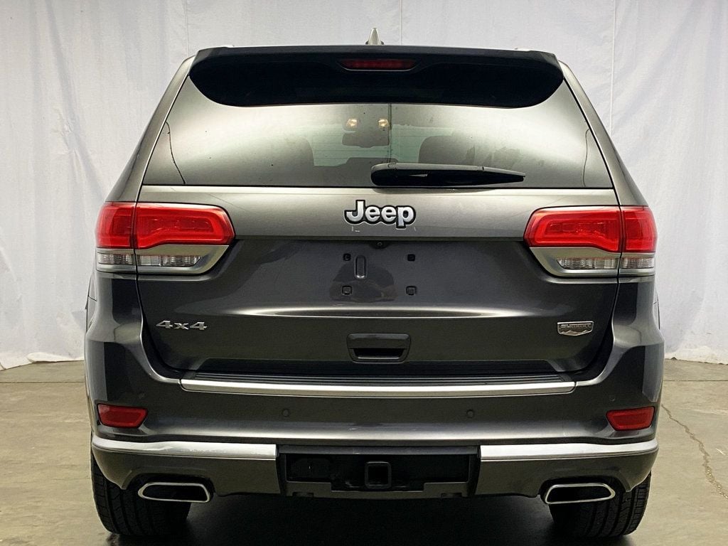 2015 Jeep Grand Cherokee Summit photo 4