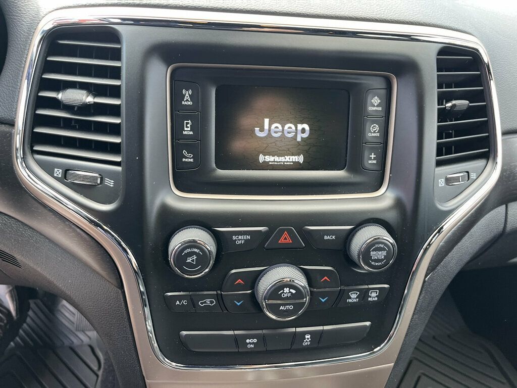 2015 Jeep Grand Cherokee Fuel Efficient Jeep Grand Cherokee Laredo 4x4 - 23070425 - 31