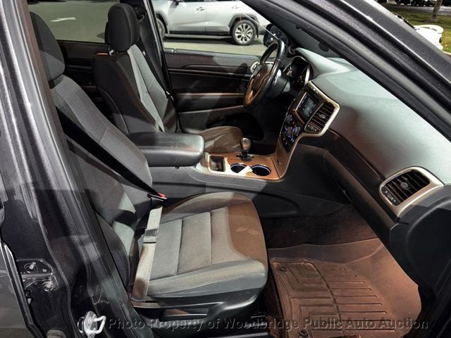 2015 Jeep Grand Cherokee Laredo - 22948548 - 8