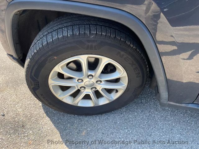 2015 Jeep Grand Cherokee Laredo - 23008192 - 11