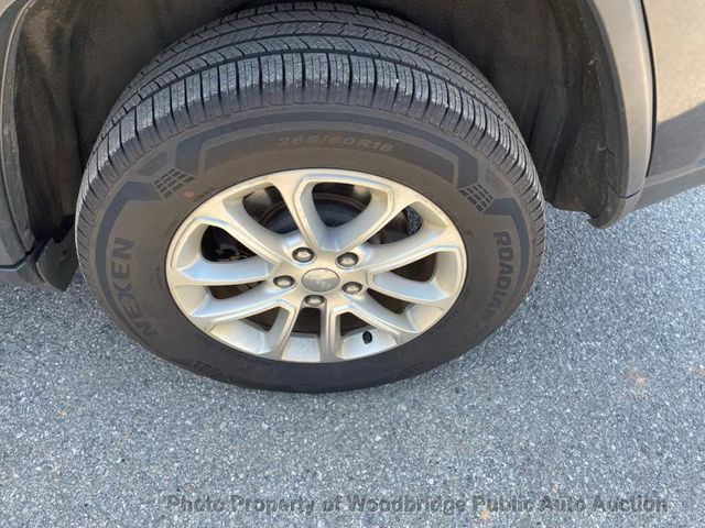 2015 Jeep Grand Cherokee Laredo - 23008192 - 14