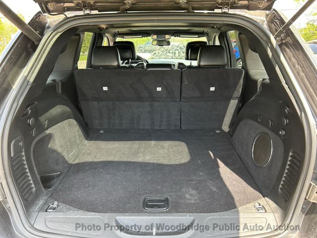 2015 Jeep Grand Cherokee Laredo - 23022076 - 11