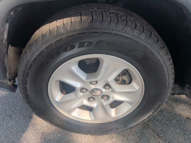 2015 Jeep Grand Cherokee LAREDO - 23049724 - 9