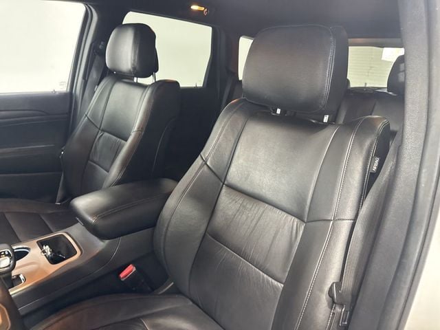 2015 Jeep Grand Cherokee Laredo - 23014549 - 28