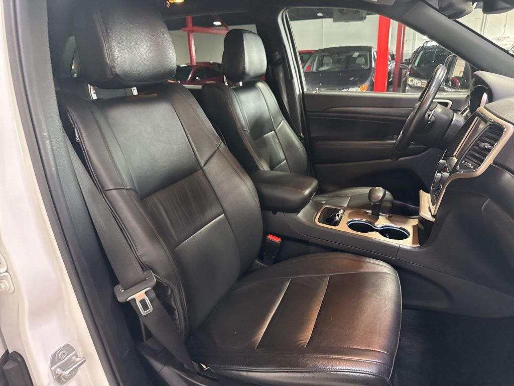 2015 Jeep Grand Cherokee Laredo - 23014549 - 43