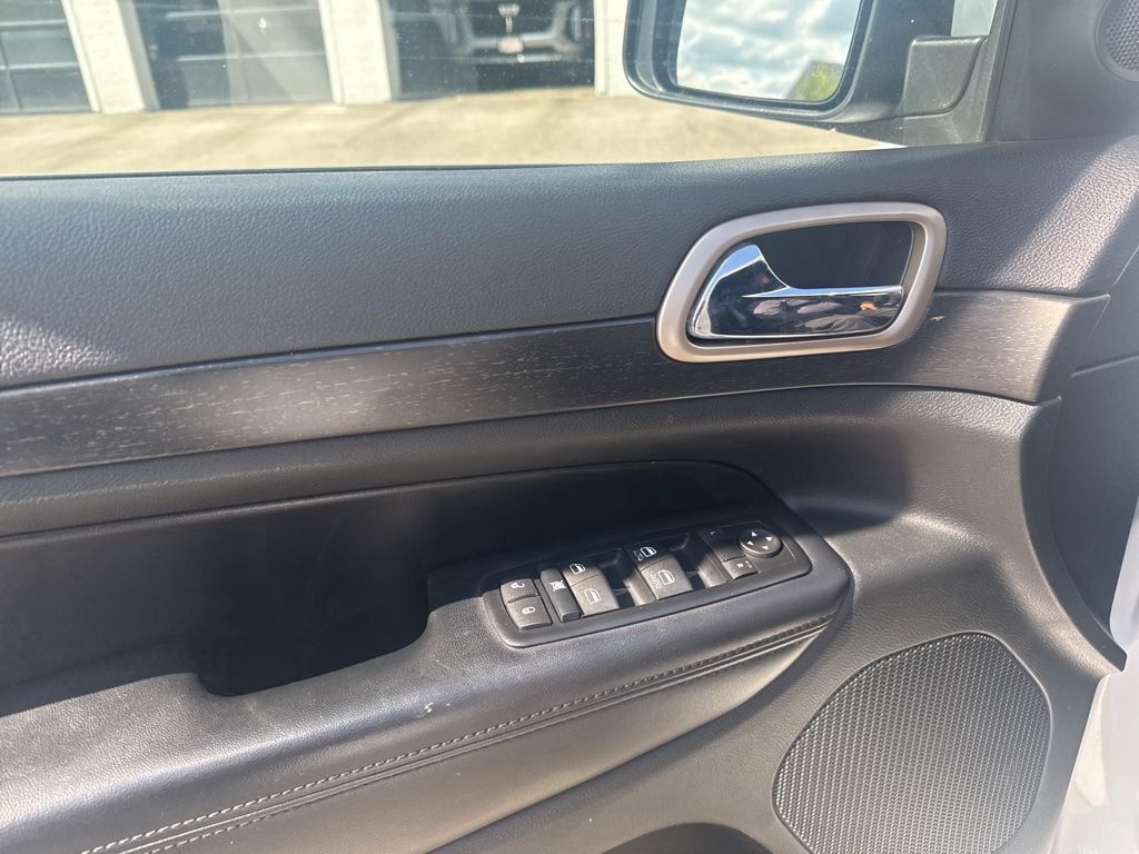 2015 Jeep Grand Cherokee Laredo - 23014549 - 6