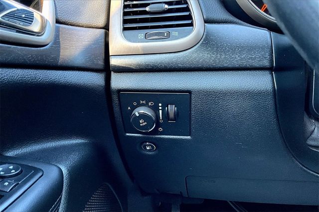 2015 Jeep Grand Cherokee Laredo - 22842157 - 23