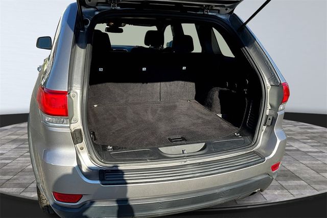 2015 Jeep Grand Cherokee Laredo - 22842157 - 31