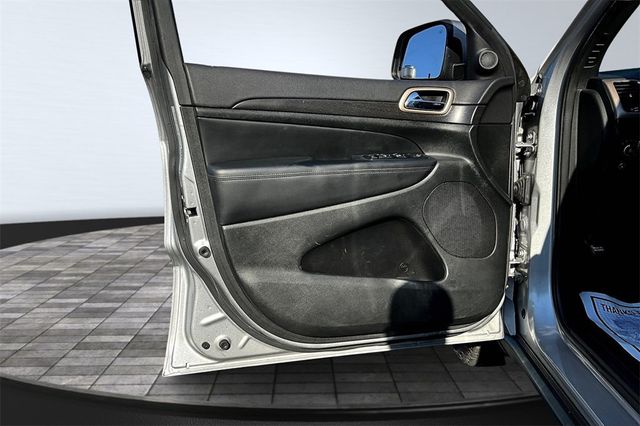 2015 Jeep Grand Cherokee Laredo - 22842157 - 8