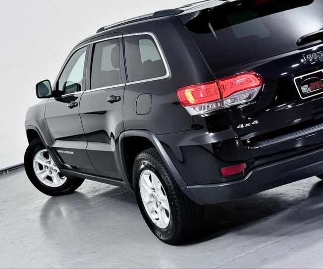 2015 Jeep Grand Cherokee Laredo 4WD - 22943998 - 12