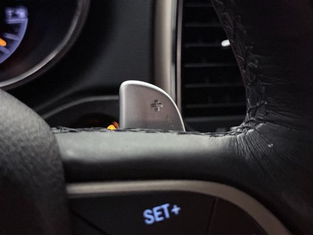 2015 Jeep Grand Cherokee Laredo 4WD - 22943998 - 36