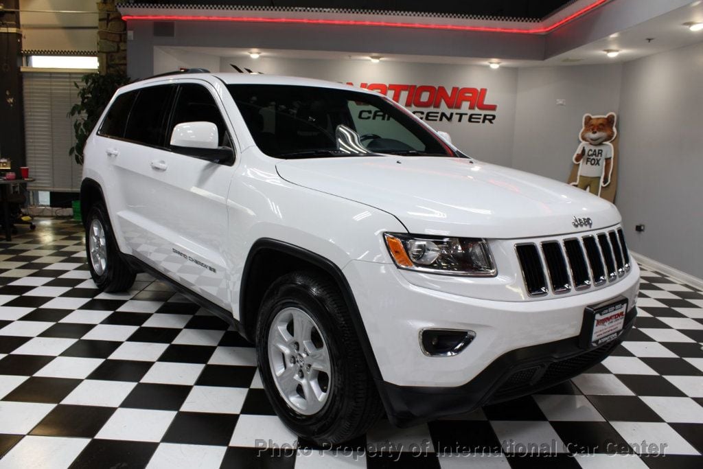 2015 Jeep Grand Cherokee Laredo 4WD - Clean Carfax - Just serviced! - 22658467 - 0