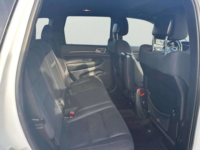 2015 Jeep Grand Cherokee Laredo 4x4 4dr SUV - 22961860 - 12