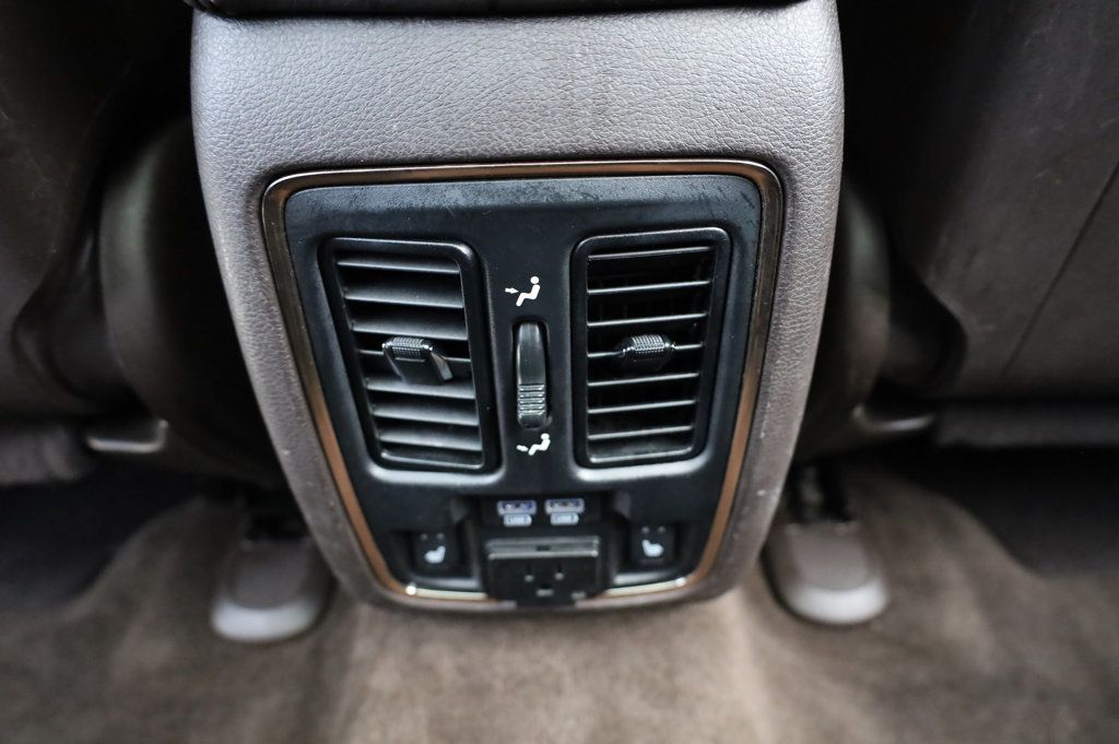 2015 Jeep Grand Cherokee Summit photo 34