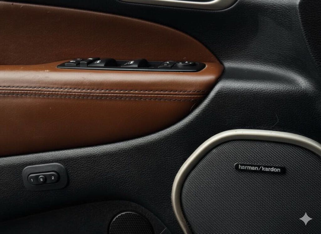 2015 Jeep Grand Cherokee Summit 4x4 4dr SUV - 22947277 - 20