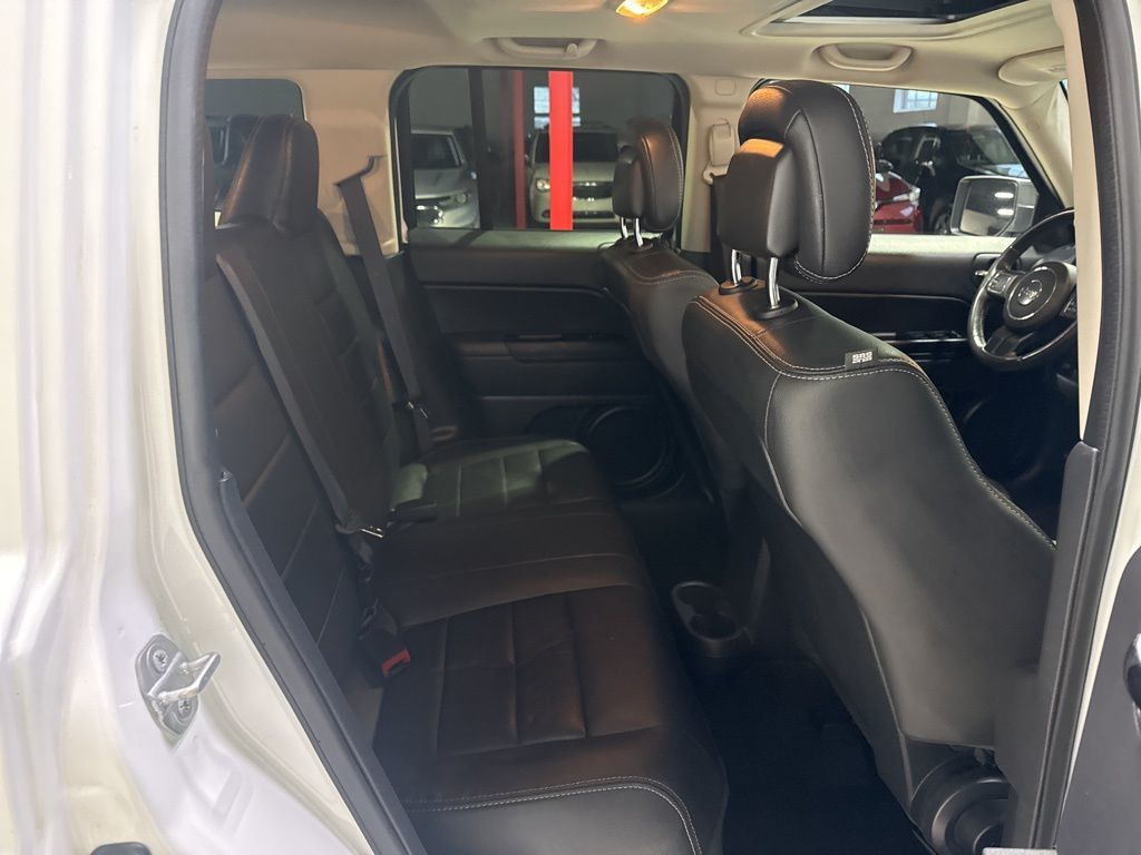 2015 Jeep Patriot 4WD 4dr Latitude - 22986634 - 29