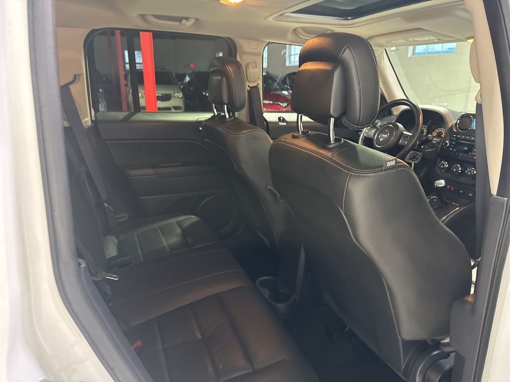 2015 Jeep Patriot 4WD 4dr Latitude - 22986634 - 30