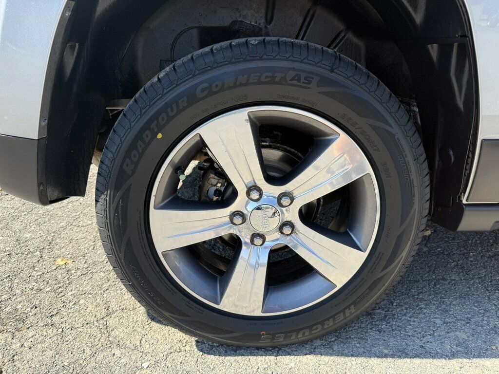 2015 Jeep Patriot AWD and Fuel Efficient - 23084020 - 9