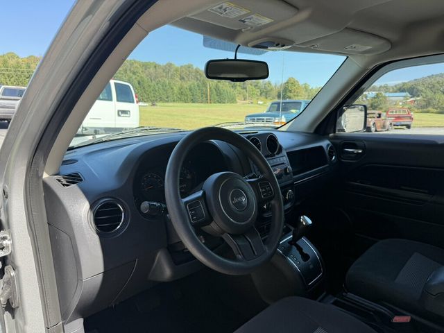 2015 Jeep Patriot AWD and Fuel Efficient - 23084020 - 20