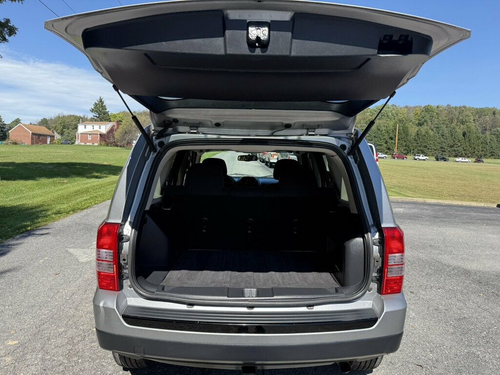 2015 Jeep Patriot AWD and Fuel Efficient - 23084020 - 34
