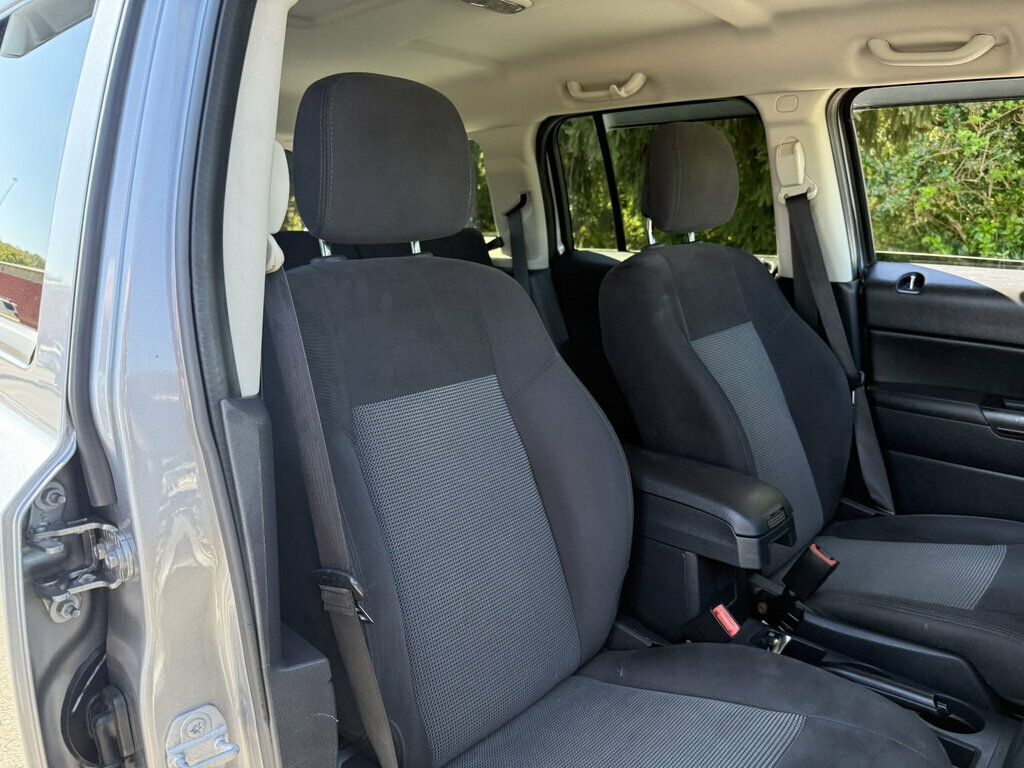 2015 Jeep Patriot AWD and Fuel Efficient - 23084020 - 45