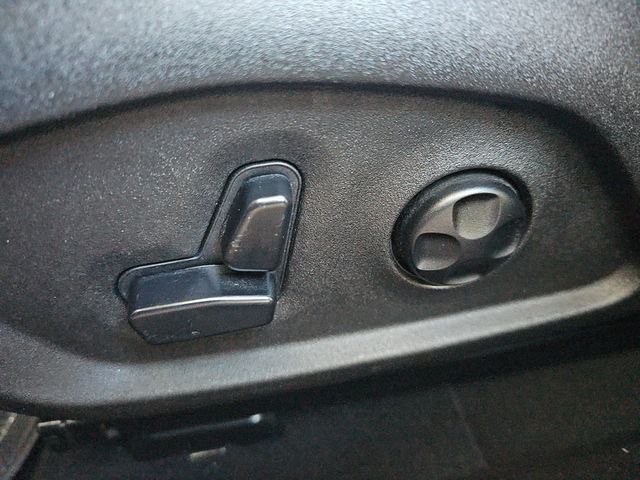 2015 Jeep Renegade 4WD 4dr Latitude - 22983959 - 17