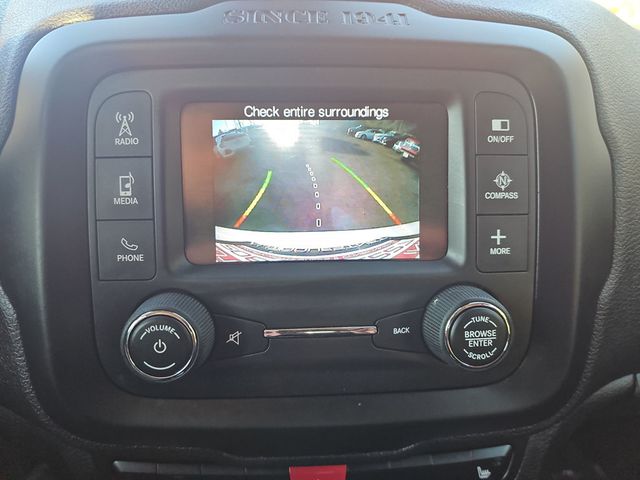 2015 Jeep Renegade 4WD 4dr Latitude - 22983959 - 28