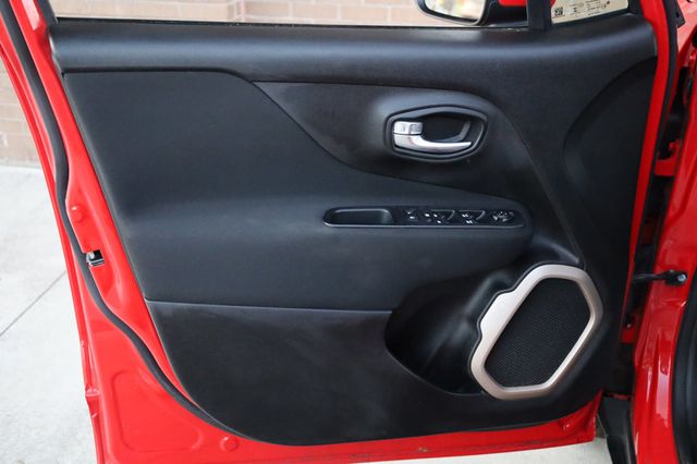 2015 Jeep Renegade 4WD 4dr Latitude - 22949458 - 11