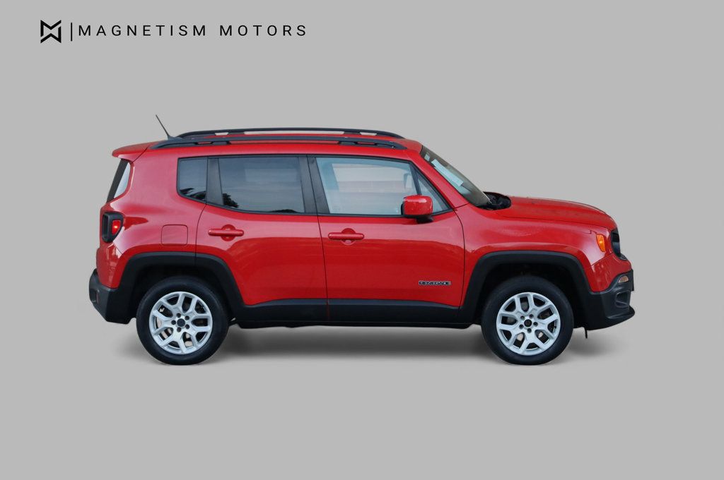 2015 Jeep Renegade Latitude photo 3
