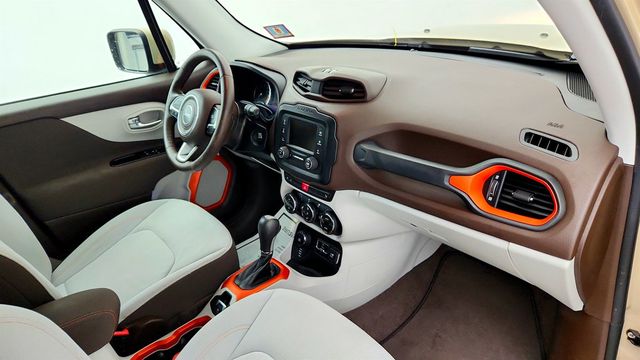 2015 Jeep Renegade 4WD 4dr Latitude w/ Popular Equipment & Cold Weather Pkgs - 23036203 - 22