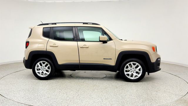 2015 Jeep Renegade 4WD 4dr Latitude w/ Popular Equipment & Cold Weather Pkgs - 23036203 - 3