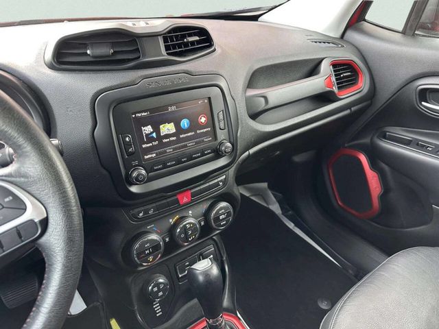 2015 Jeep Renegade 4WD 4dr Trailhawk - 22968386 - 31