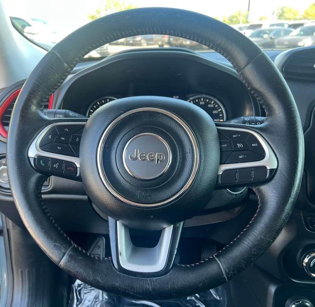 2015 Jeep Renegade 4WD 4dr Trailhawk - 22908194 - 11