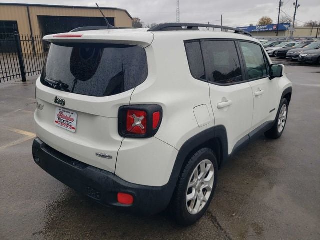 2015 Jeep Renegade Latitude photo 7