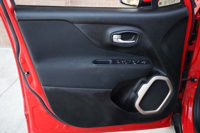 2015 Jeep Renegade Latitude - 23042937 - 11