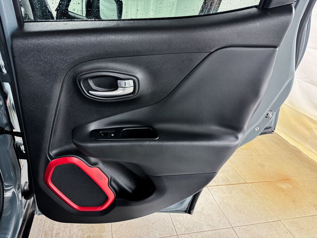 2015 Jeep Renegade TRAILHAWK 4X4 - 22964551 - 13