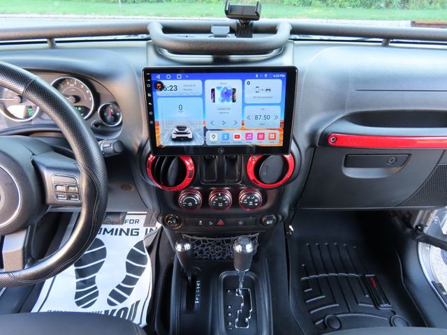 2015 Jeep Wrangler 4WD 2dr Rubicon - 23045551 - 28