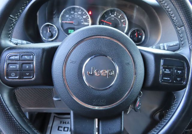 2015 Jeep Wrangler 4WD 2dr Rubicon - 23045551 - 34