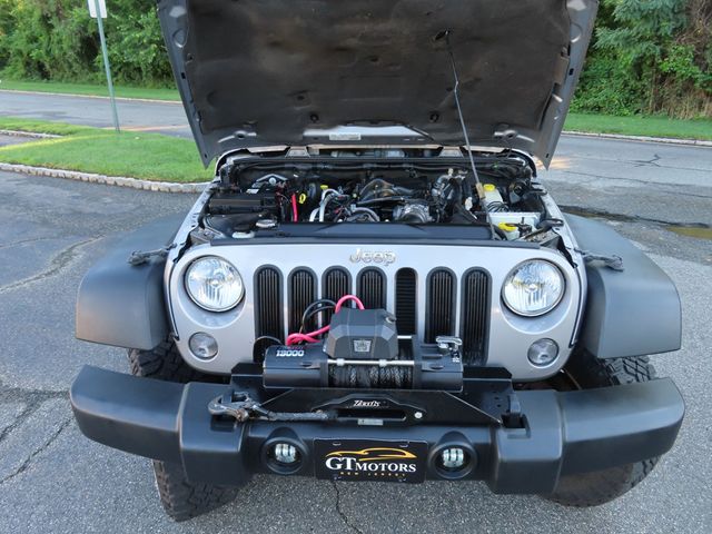 2015 Jeep Wrangler 4WD 2dr Rubicon - 23045551 - 39