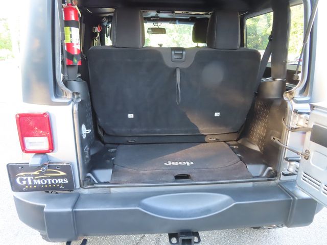 2015 Jeep Wrangler 4WD 2dr Rubicon - 23045551 - 42
