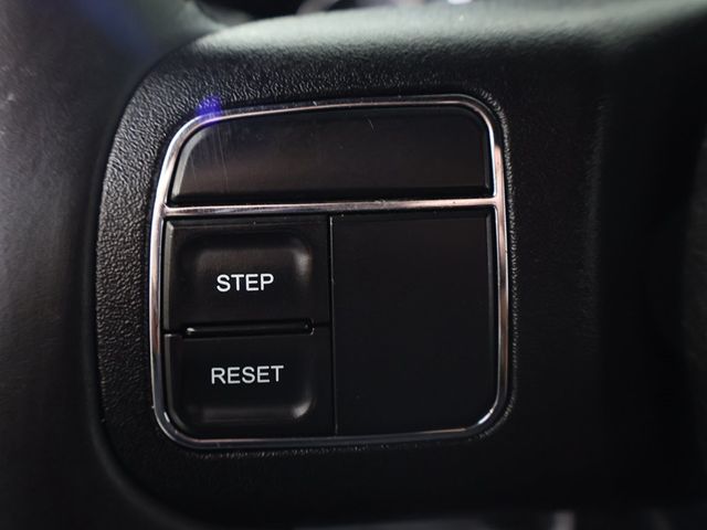 2015 Jeep Wrangler 4WD 2dr Rubicon - 22941759 - 29