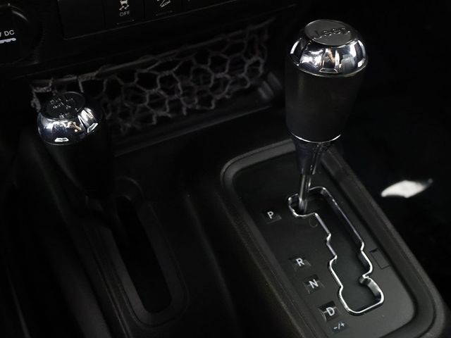 2015 Jeep Wrangler 4WD 2dr Rubicon - 22941759 - 33