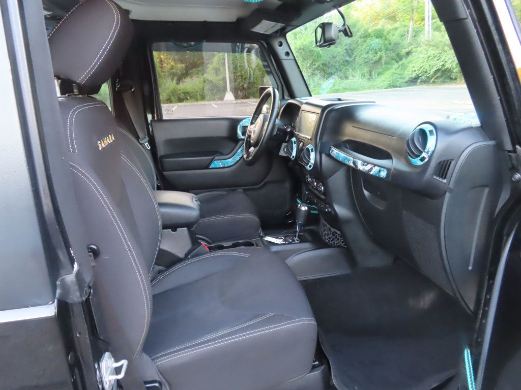 2015 Jeep Wrangler Two-Door Sahara photo 19