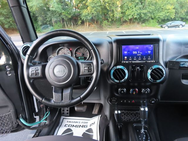 2015 Jeep Wrangler 4WD 2dr Sahara - 22906335 - 22